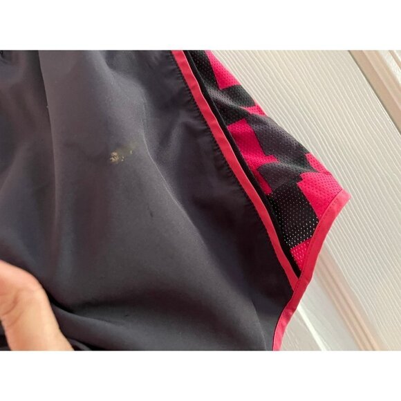 Nike Shorts - Picture 3 of 3